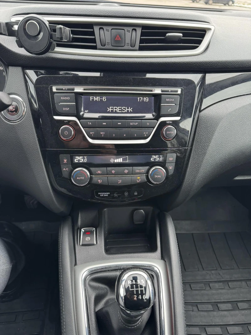 Nissan Qashqai J11, снимка 8 - Автомобили и джипове - 53386244