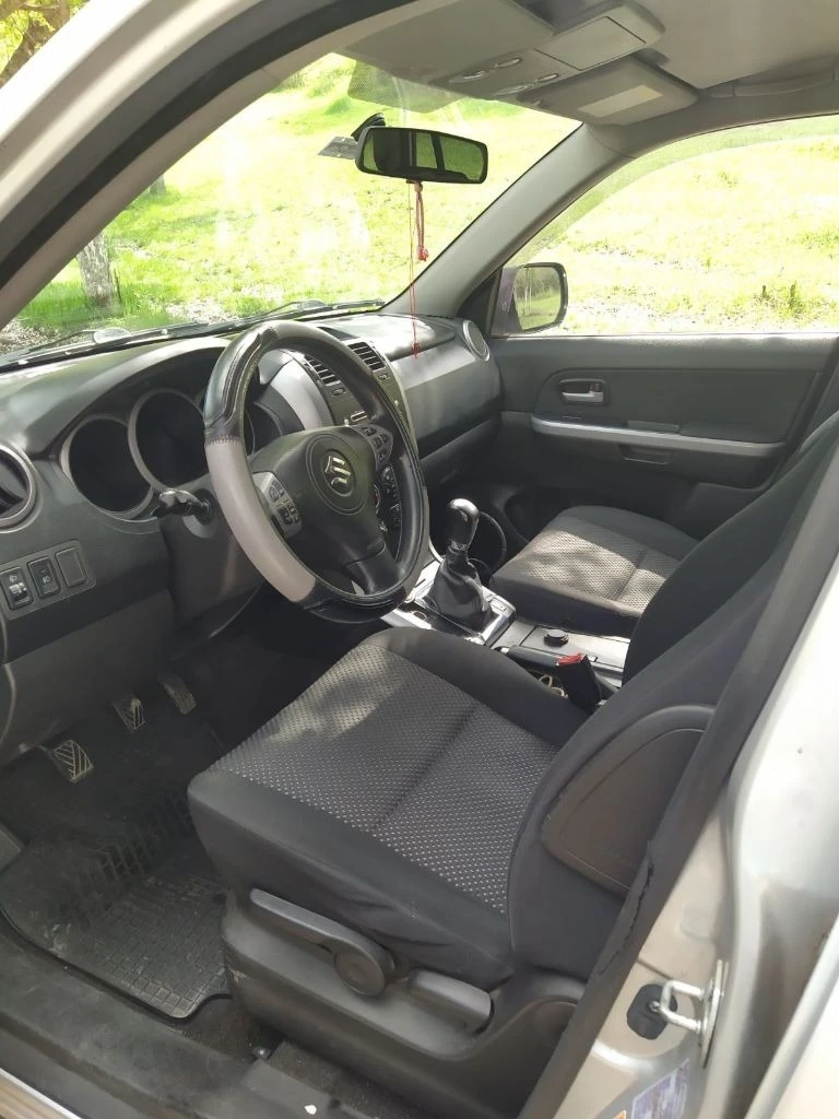 Suzuki Grand vitara, снимка 5 - Автомобили и джипове - 46624014