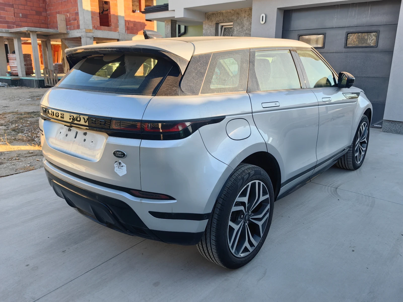 Land Rover Evoque 2.0TD4 180кс. R-DynamicDynamic 4х4 - изображение 3