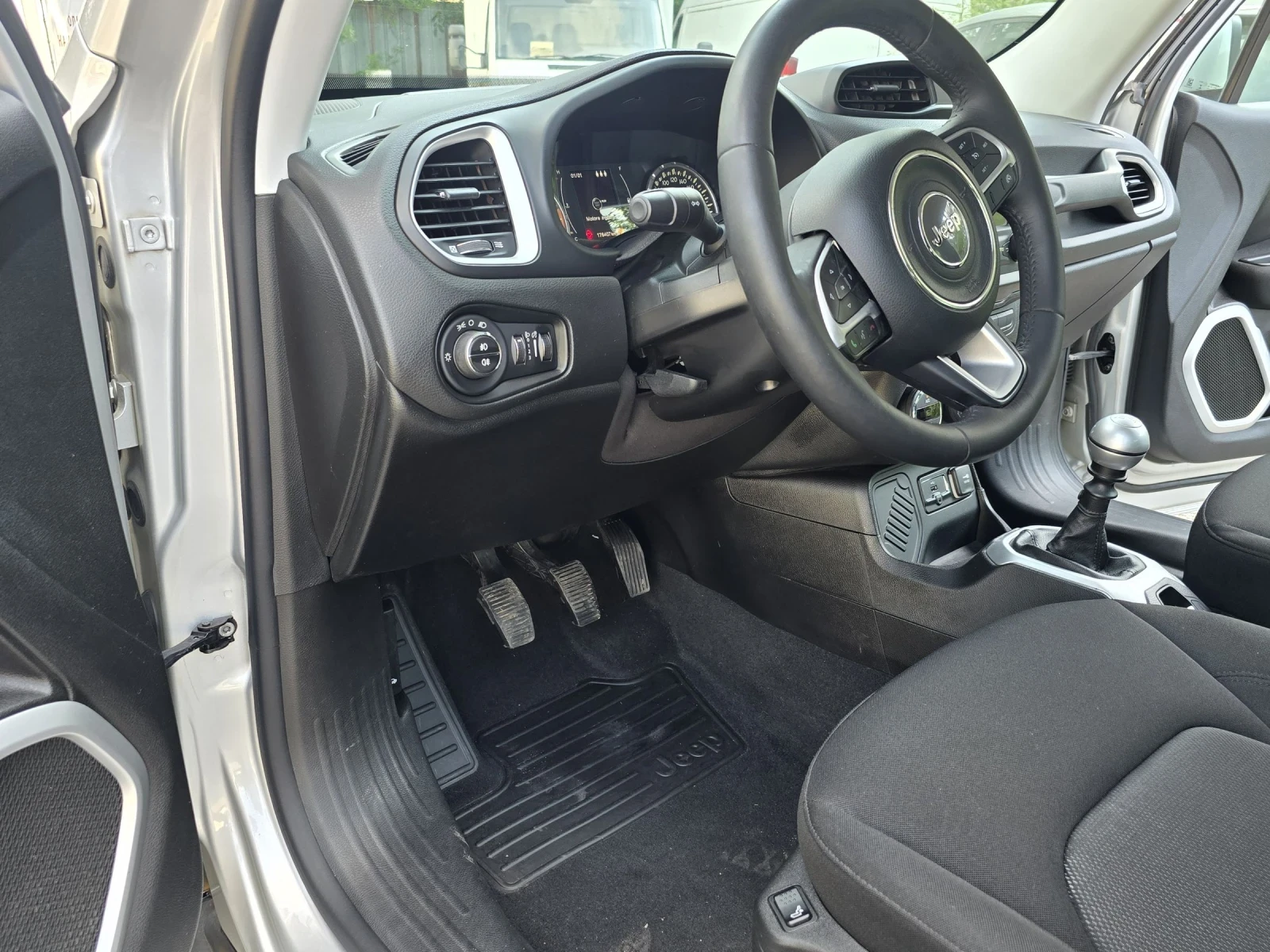 Jeep Renegade 1.6 myltijet | Mobile.bg — изображение 12