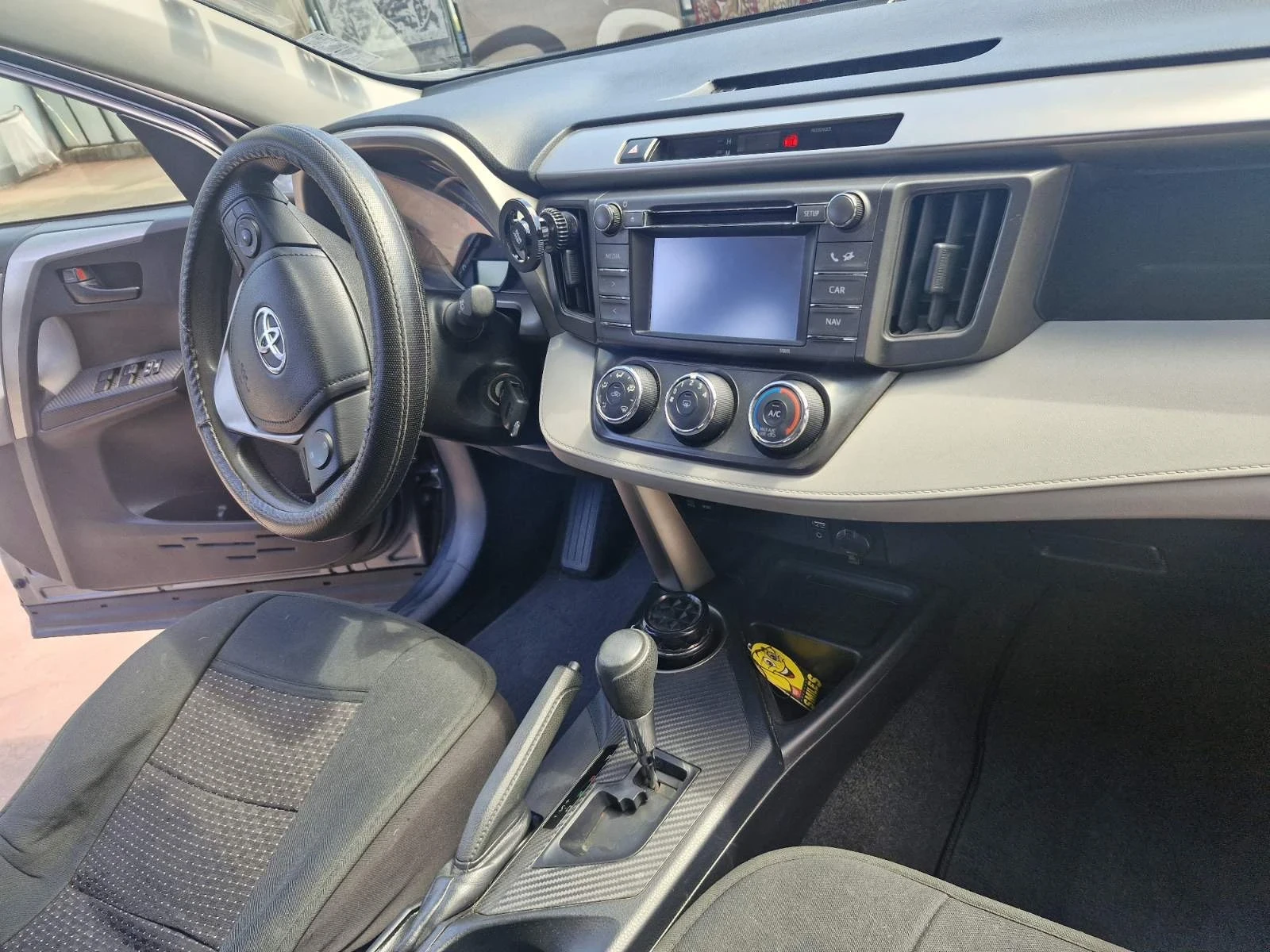 Toyota Rav4  - изображение 8