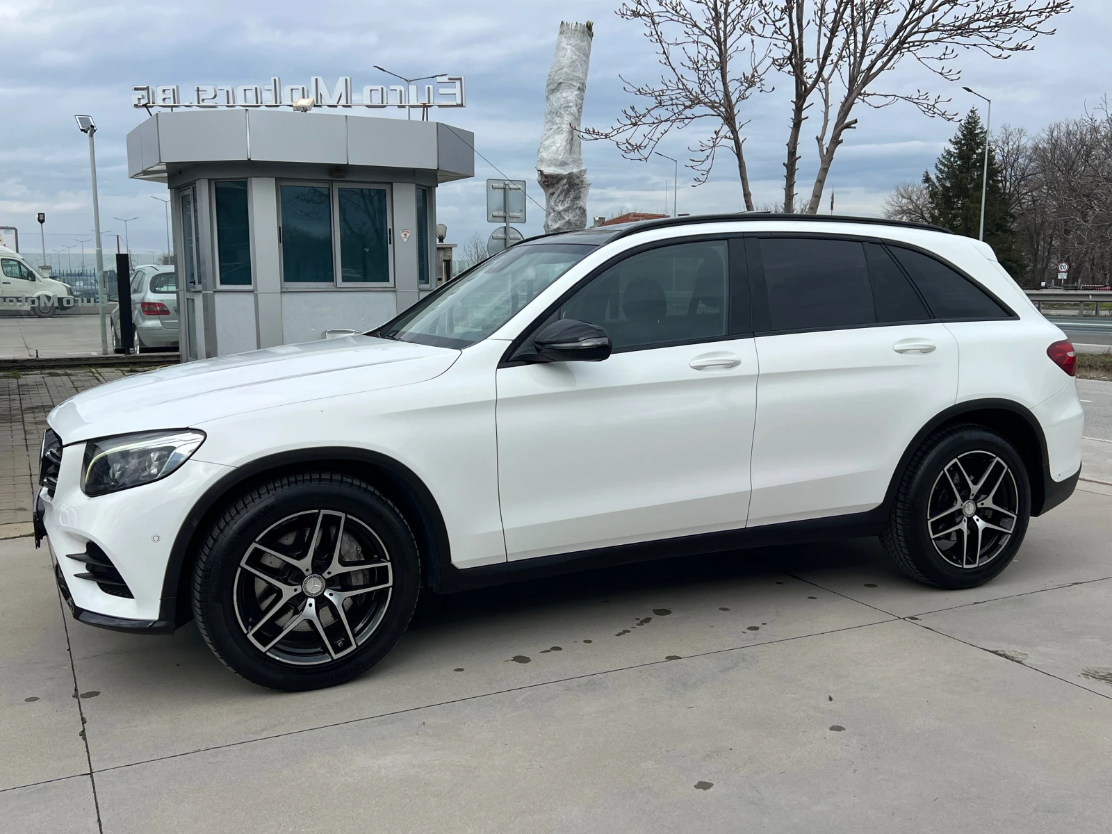 Mercedes-Benz GLC 250d, 9G, 4-MAT, AMG LINE, NIGHT PACK, PANO, DISTR - изображение 7