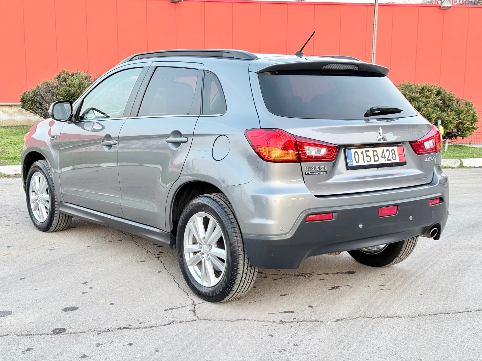 Mitsubishi ASX 1.8DI-D-150k.c.4X4* Euro5A* Панотама* Лизинг* , снимка 2 - Автомобили и джипове - 54014773