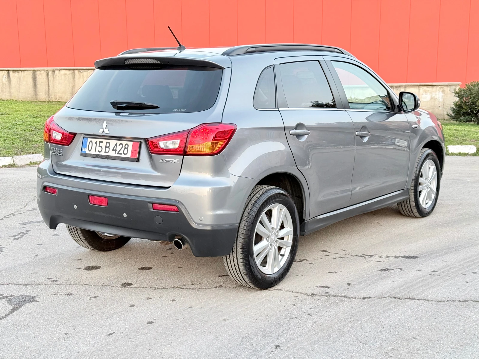 Mitsubishi ASX 1.8DI-D-150k.c.4X4* Euro5A* Панотама* Лизинг* , снимка 4 - Автомобили и джипове - 54014773