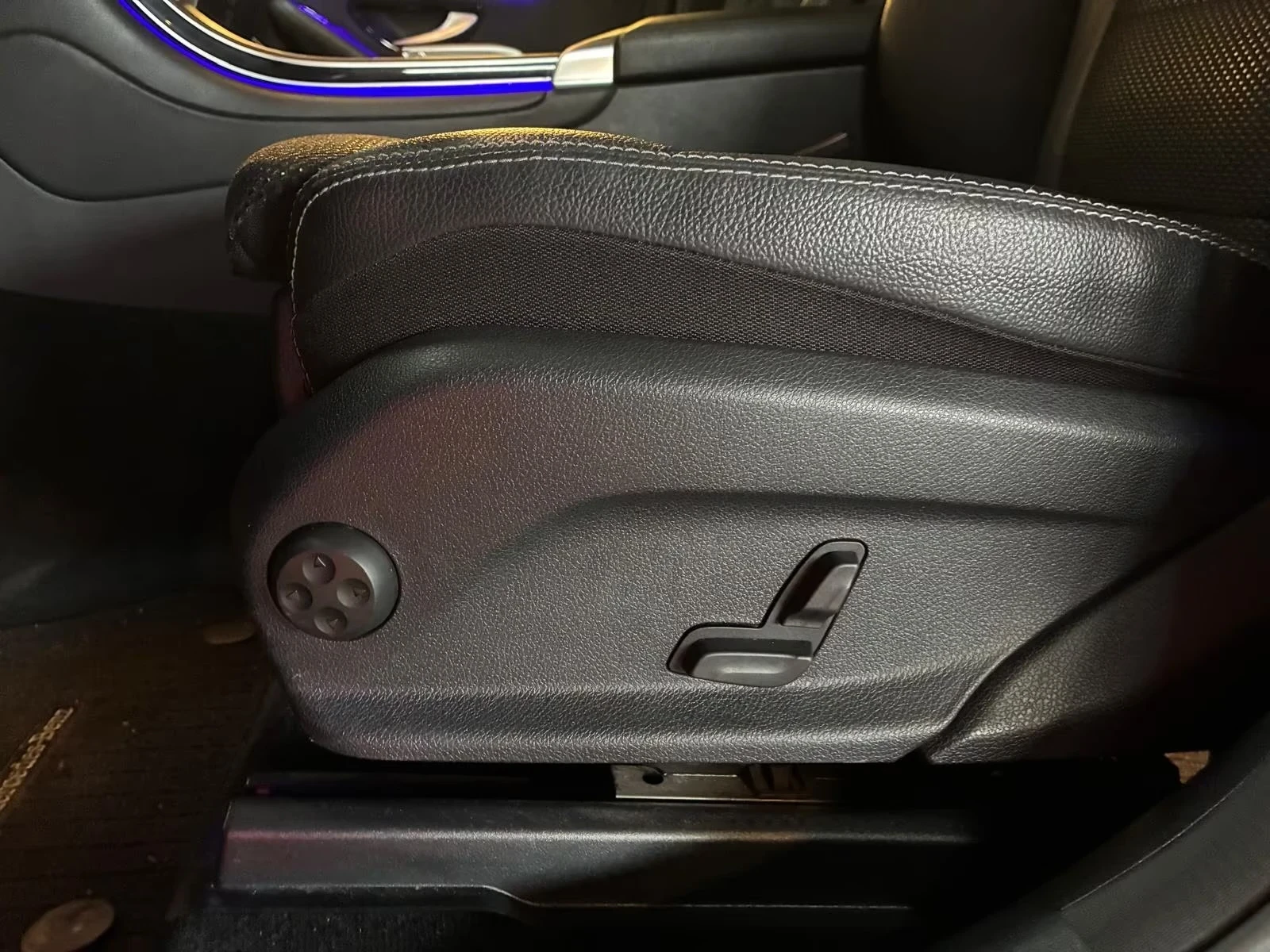 Mercedes-Benz GLC 220 2.2d aut. 4x4 194ps DK, снимка 13 - Автомобили и джипове - 54085774