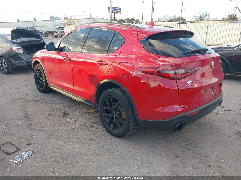 Alfa Romeo Stelvio 2l Rwd, снимка 3 - Автомобили и джипове - 54116277