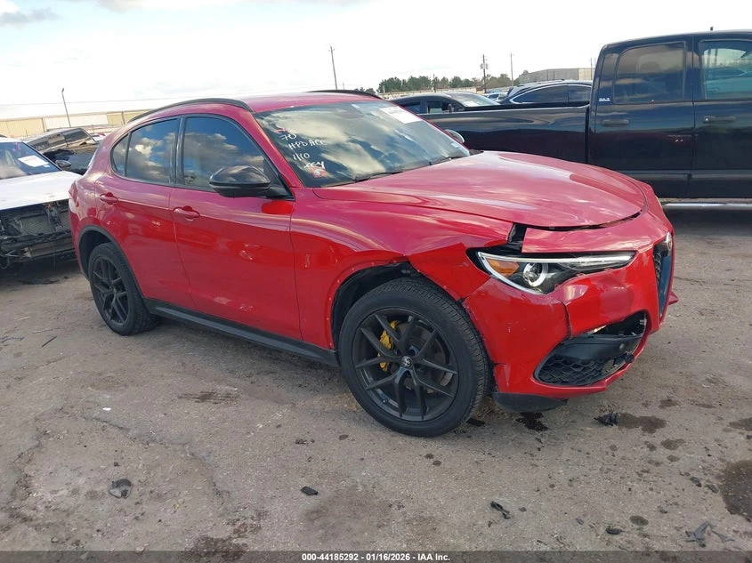 Alfa Romeo Stelvio 2l Rwd
