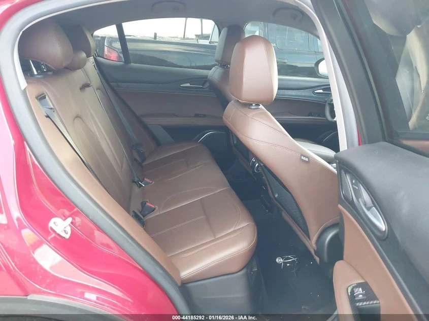 Alfa Romeo Stelvio 2l Rwd, снимка 8 - Автомобили и джипове - 54116277