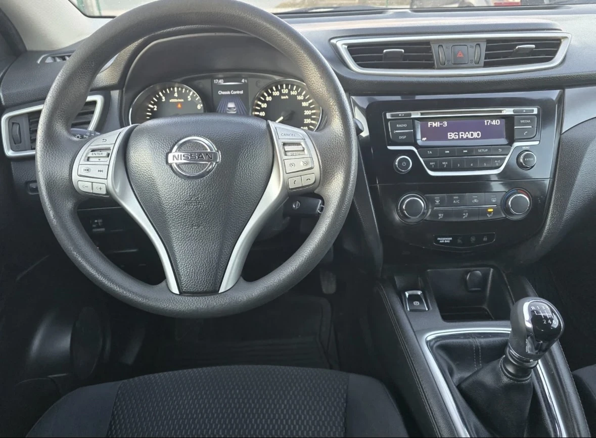 Nissan Qashqai 1.5 DCI, снимка 2 - Автомобили и джипове - 54341224