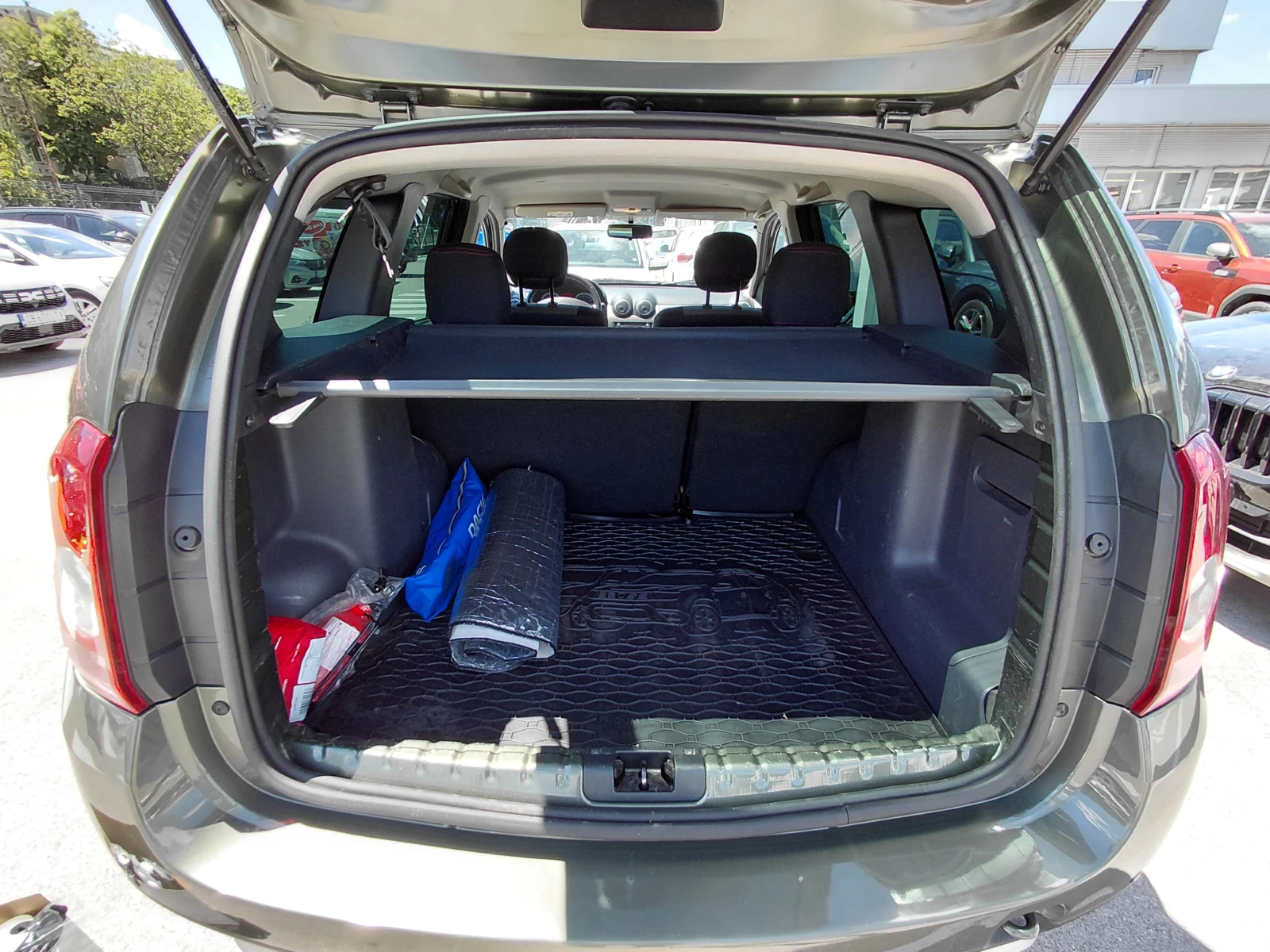 Dacia Duster 1.5 dCi/110�.�/Laureate | Mobile.bg � ����������� 16
