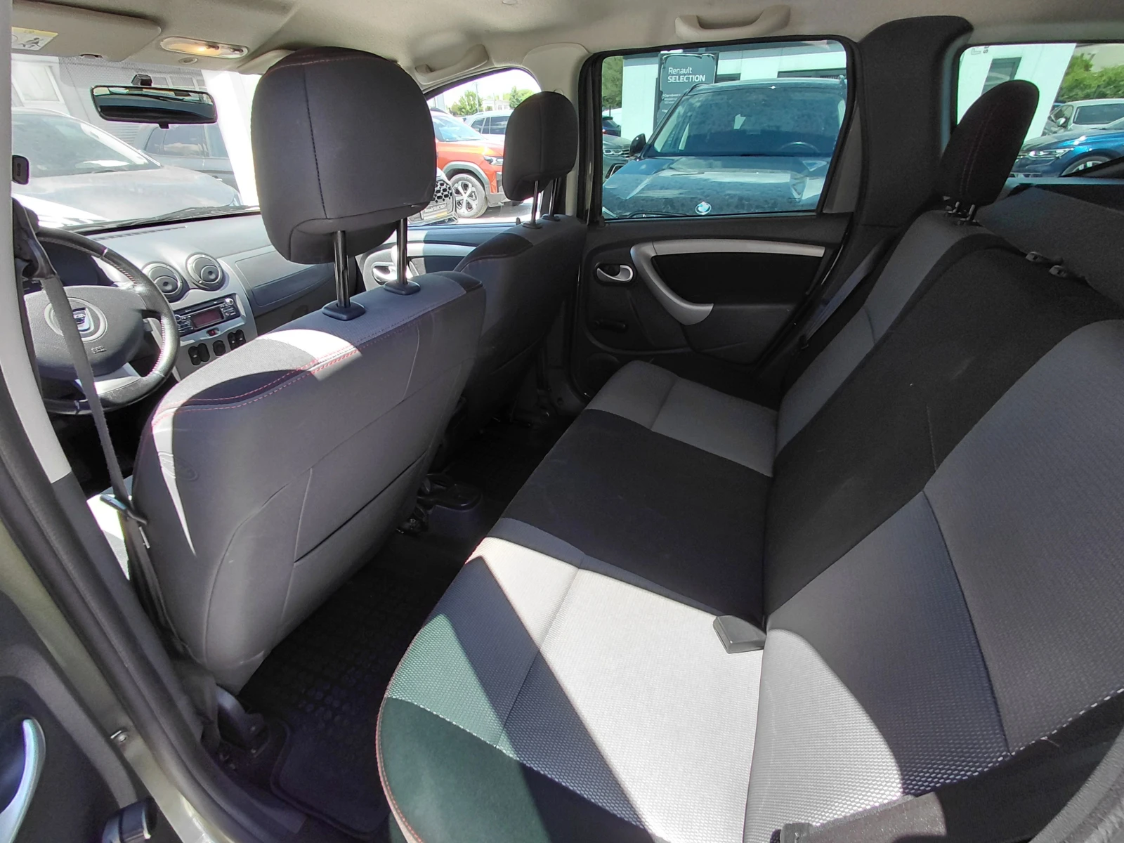 Dacia Duster 1.5 dCi/110�.�/Laureate | Mobile.bg � ����������� 15