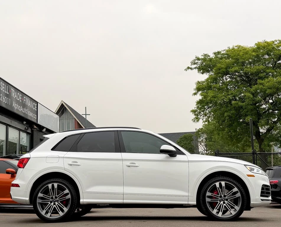 Audi SQ5 * TECHNIK* QUATTRO* TFSI* B&O* HUD* 360* DIS* , снимка 7 - Автомобили и джипове - 55899739