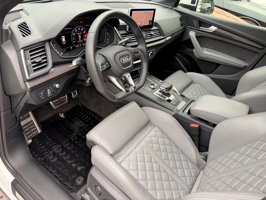 Audi SQ5 * TECHNIK* QUATTRO* TFSI* B&O* HUD* 360* DIS* , снимка 12 - Автомобили и джипове - 55899739