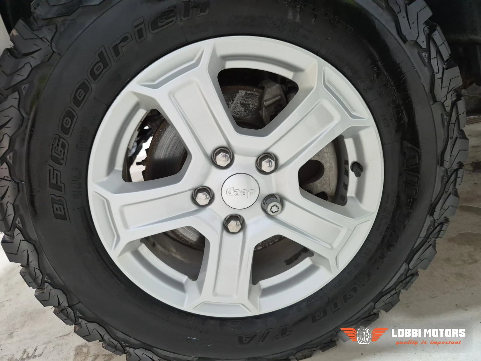 Jeep Wrangler, снимка 6 - Автомобили и джипове - 55928363