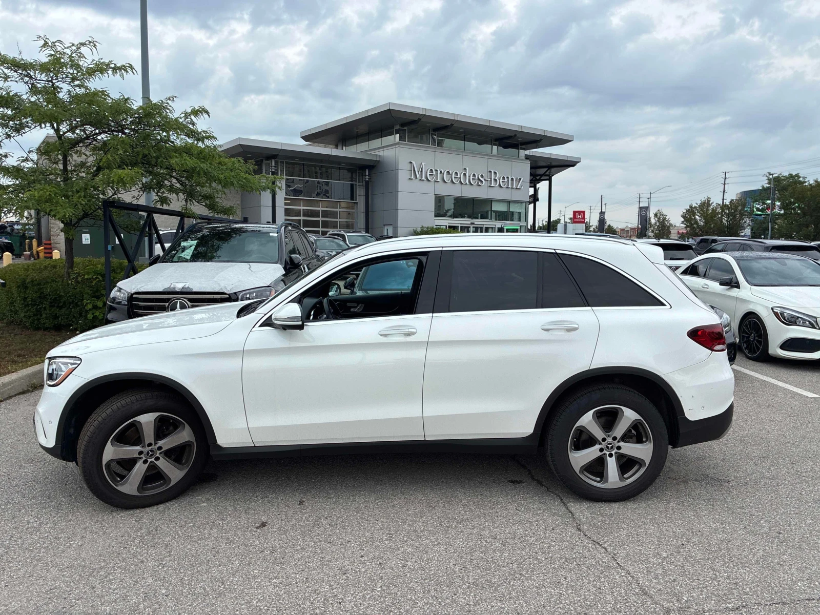 Mercedes-Benz GLC 300 * 300 * CARFAX *  | Mobile.bg � ����������� 16