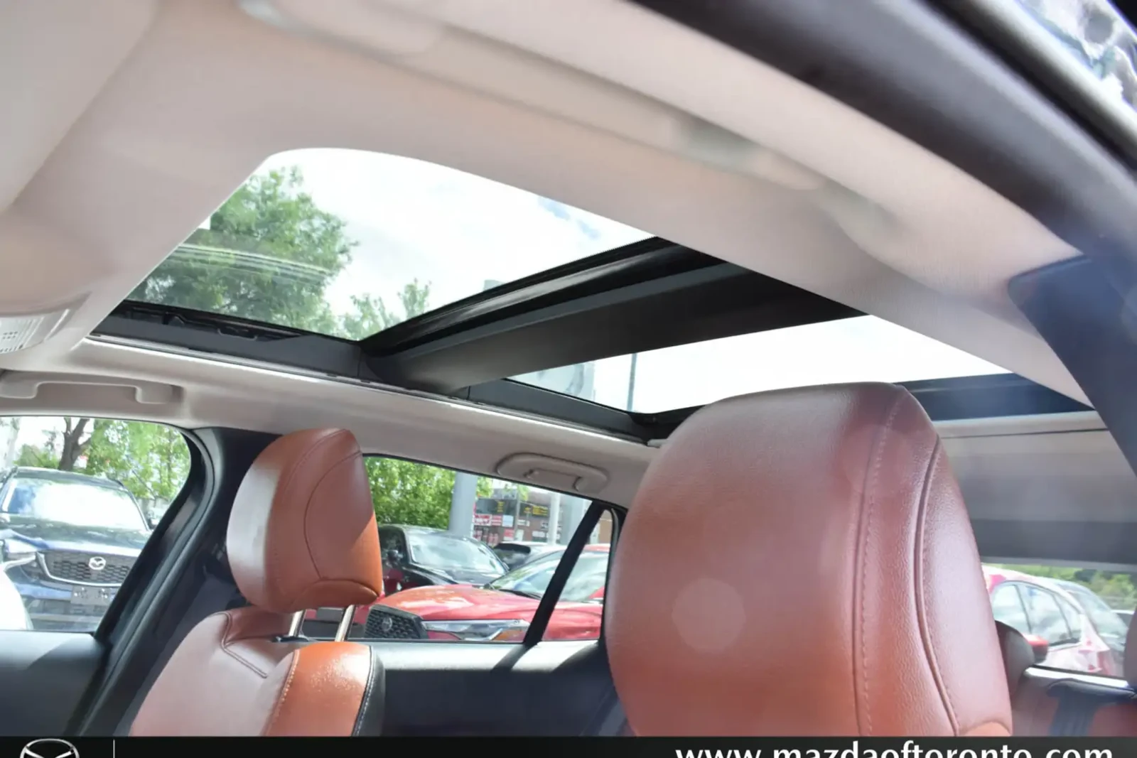 Mazda CX-50 GT HYBRID! TERACOTTA INTERIOR, снимка 10 - Автомобили и джипове - 56196315