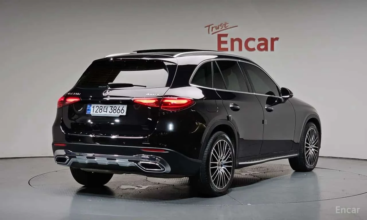 Mercedes-Benz GLC 220 GLC220 d 4MATIC, снимка 2 - Автомобили и джипове - 56196379