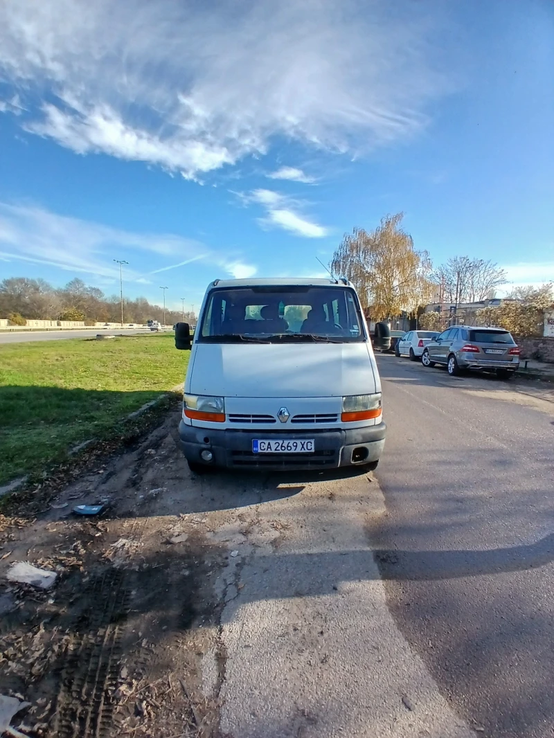 Renault Trafic, снимка 2 - Бусове и автобуси - 52410797