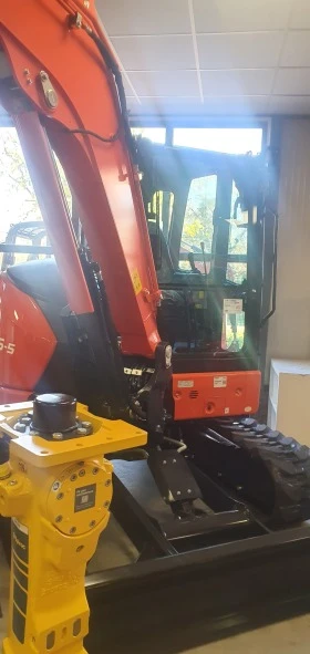 Багер Kubota U56-5 нов, снимка 12