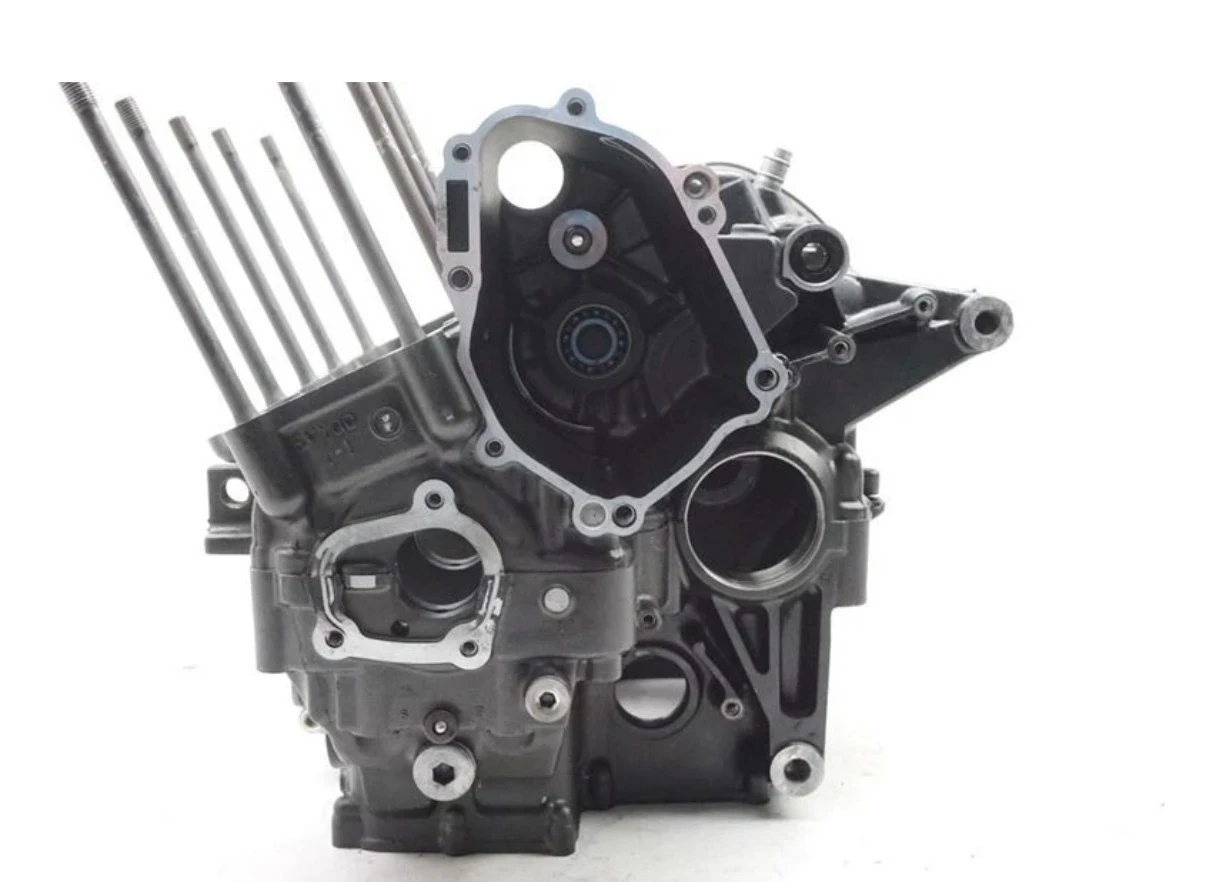 Долнище за Yamaha FZ1 R1 блок, снимка 6 - Части - 55253662