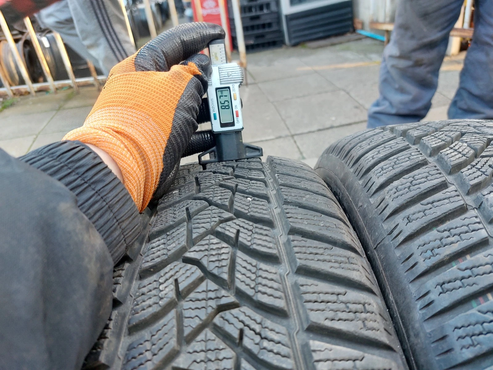 ���� 205/60R16 | Mobile.bg � ����������� 2