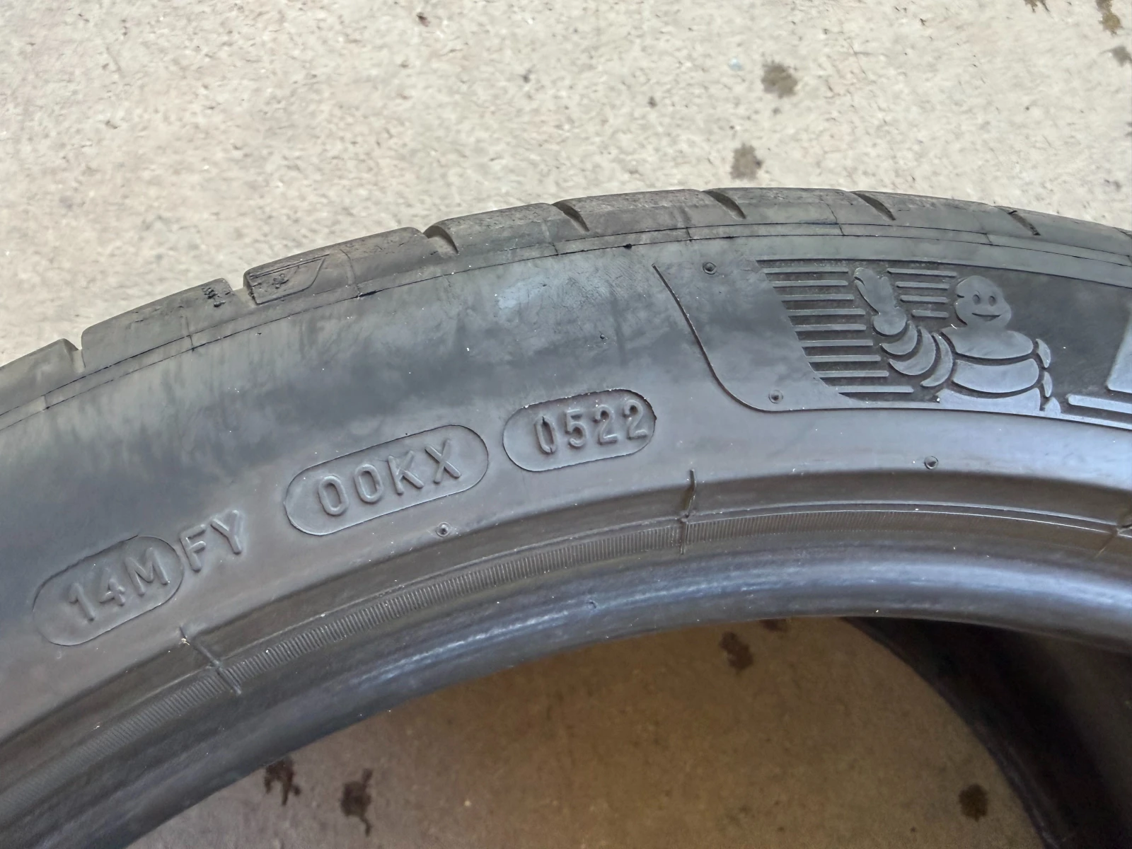 Гуми Летни 285/35R20, снимка 8 - Гуми и джанти - 54928131