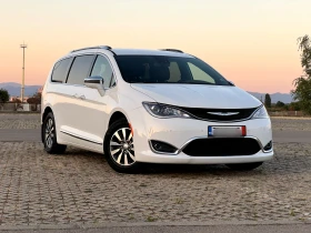 Chrysler Pacifica Hybrid Plug-in Linlmited, снимка 2