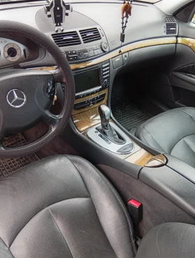 Mercedes-Benz E 320 W211, снимка 11