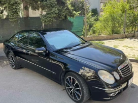  Mercedes-Benz E 320