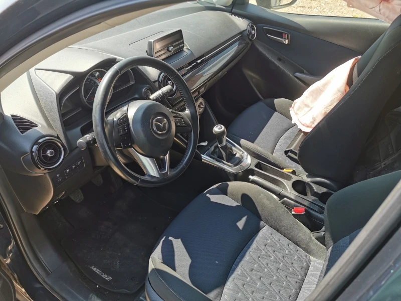 Mazda 2 1.5 SkyactivG, снимка 8 - Автомобили и джипове - 47614005