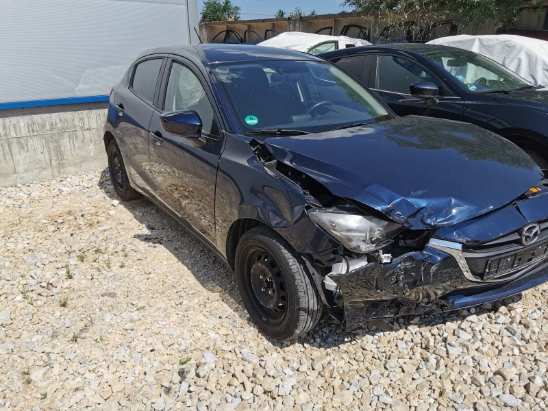 Mazda 2 1.5 SkyactivG, снимка 9 - Автомобили и джипове - 47614005