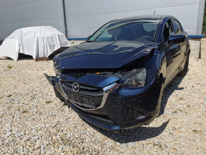 Mazda 2 1.5 SkyactivG, снимка 1 - Автомобили и джипове - 47614005