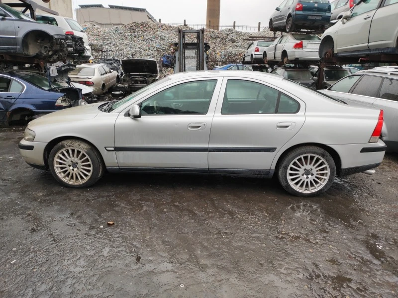 Volvo S60, снимка 9 - Автомобили и джипове - 48588809