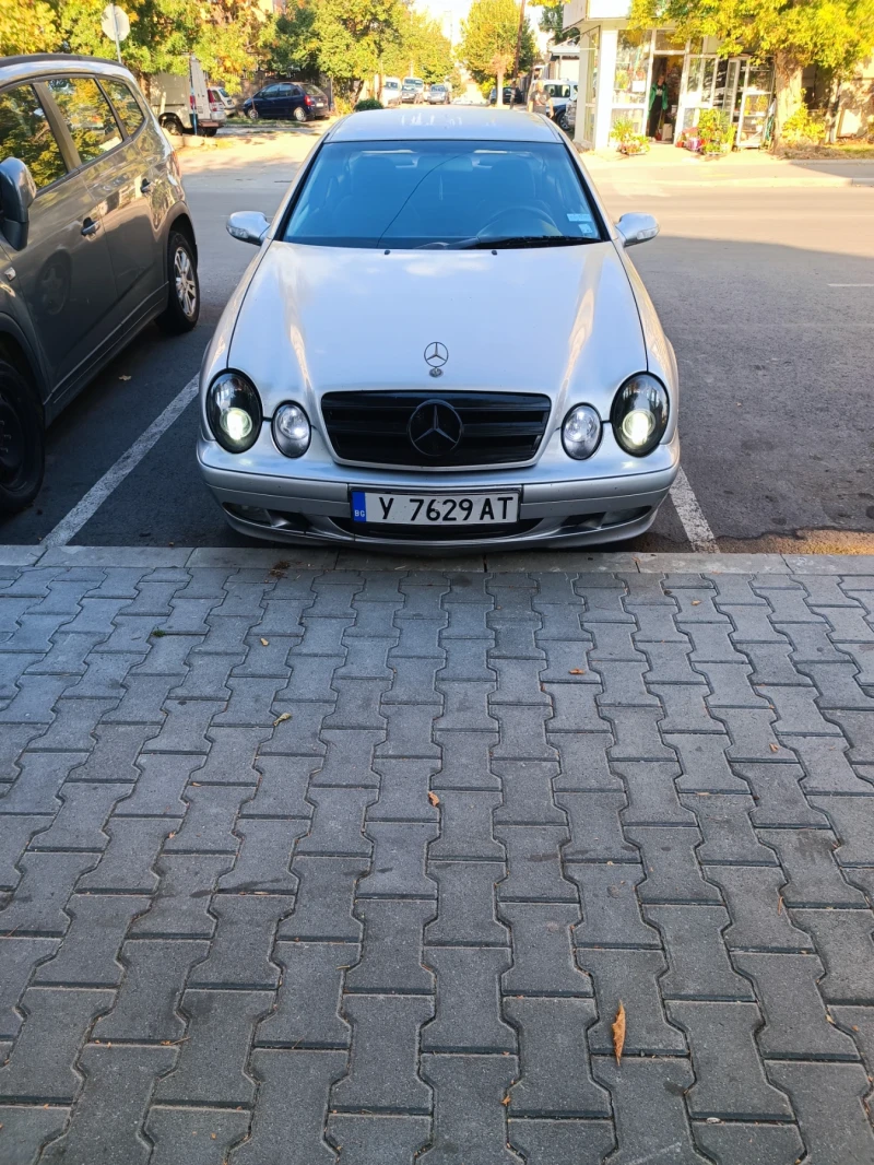 Mercedes-Benz CLK, снимка 8 - Автомобили и джипове - 46536609