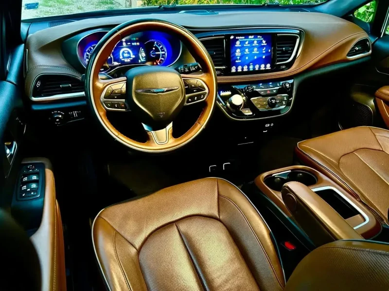 Chrysler Pacifica Hybrid Plug-in Linlmited, снимка 7 - Автомобили и джипове - 52624273