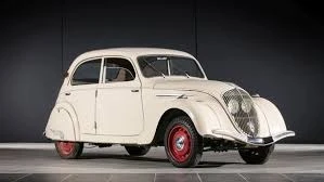 Peugeot 202, снимка 1 - Автомобили и джипове - 49429875