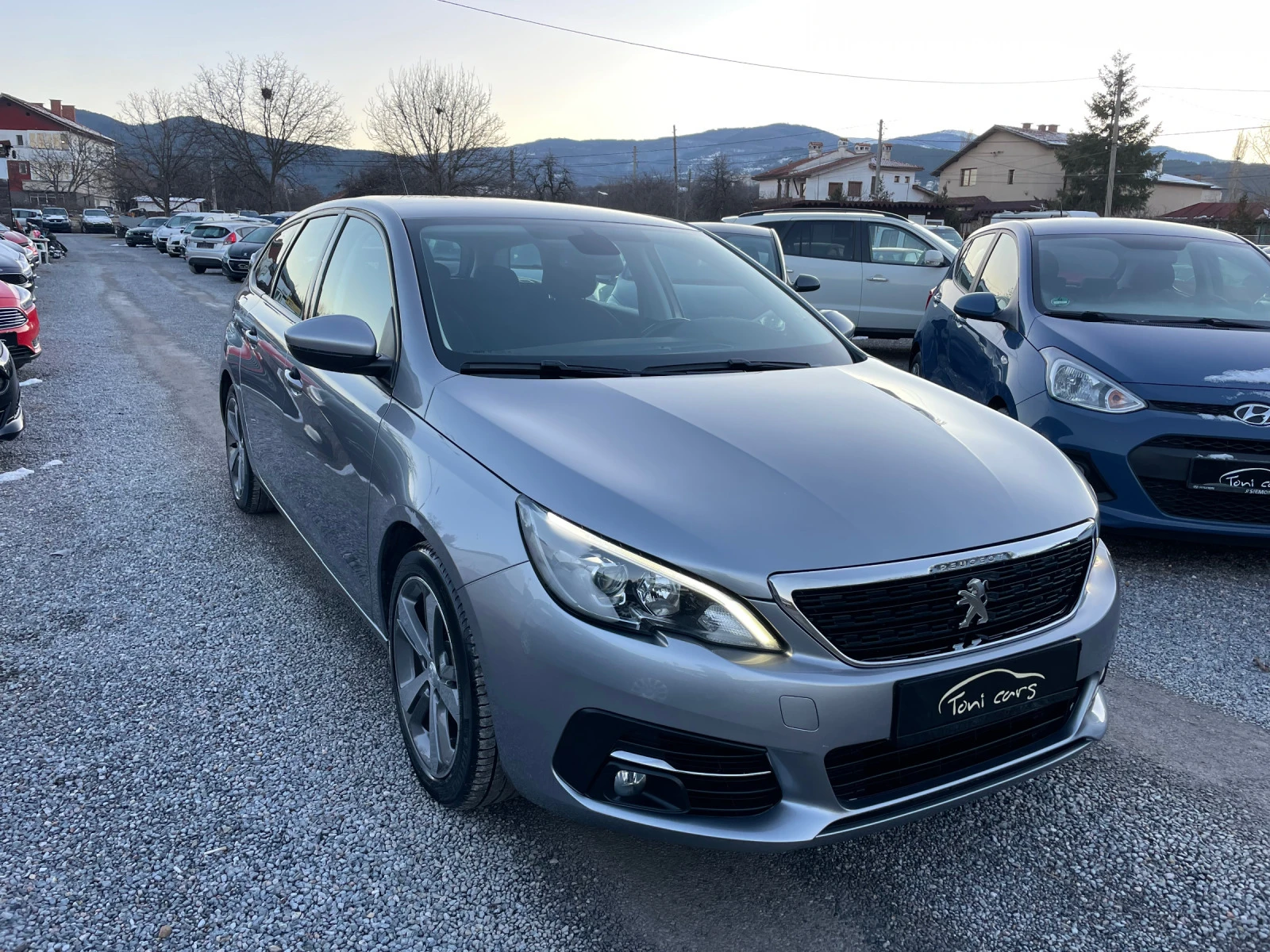 Peugeot 308 1.5hdi !!! Facelift!!!Navi Full EURO 6 - изображение 9