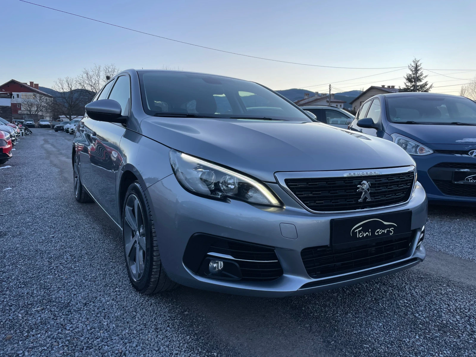 Peugeot 308 1.5hdi !!! Facelift!!!Navi Full EURO 6 - изображение 10