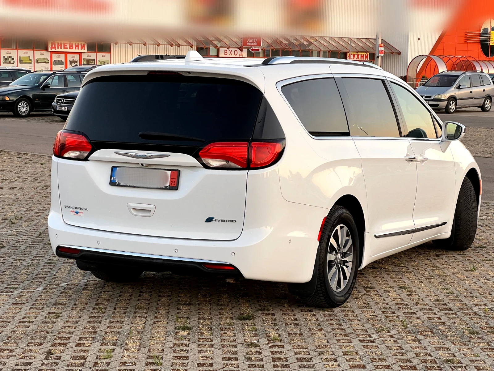 Chrysler Pacifica Hybrid Plug-in Linlmited - изображение 4