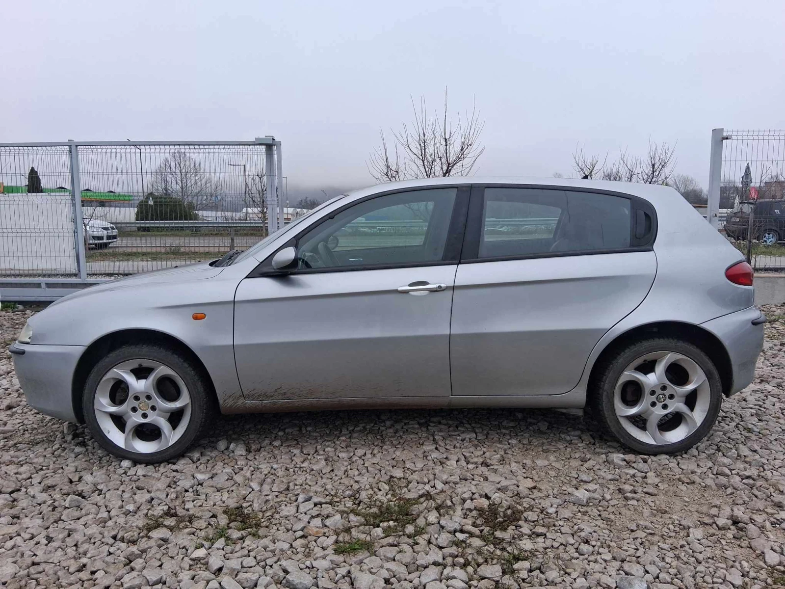 Alfa Romeo 147  - изображение 2