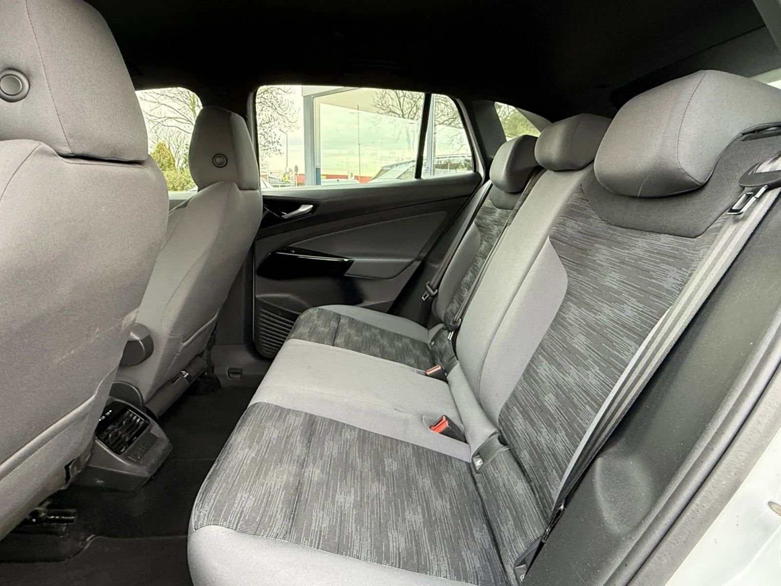 VW ID.4 Life, снимка 11 - Автомобили и джипове - 53960864