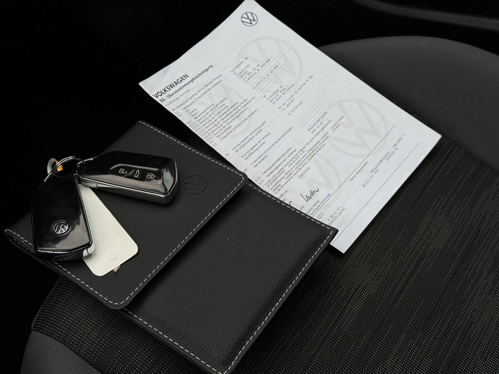 VW ID.4 Life, снимка 13 - Автомобили и джипове - 53960864