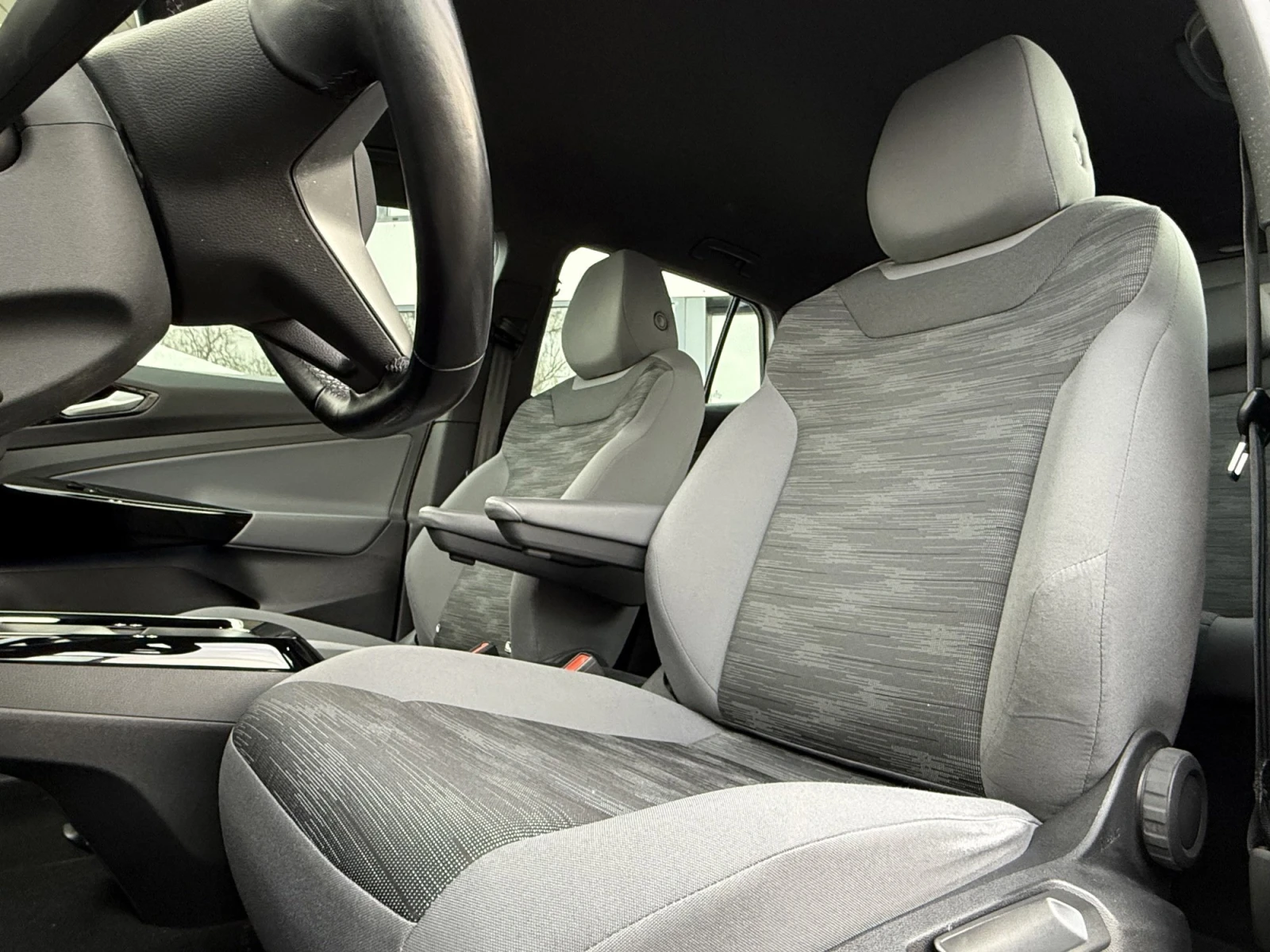 VW ID.4 Life, снимка 10 - Автомобили и джипове - 53960864