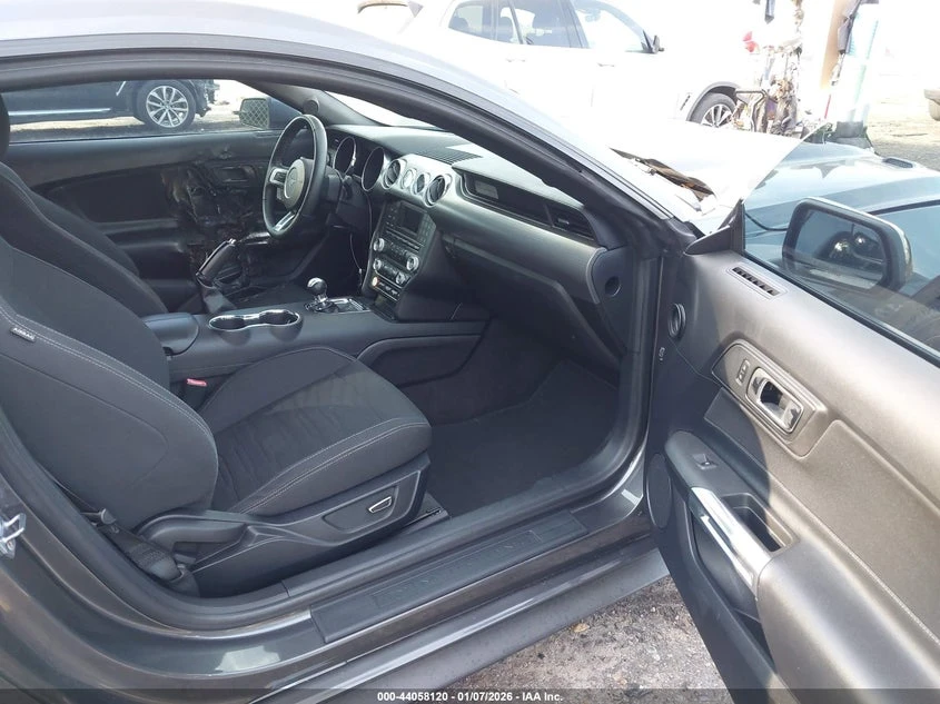 Ford Mustang 5l Gt, снимка 5 - Автомобили и джипове - 54053939