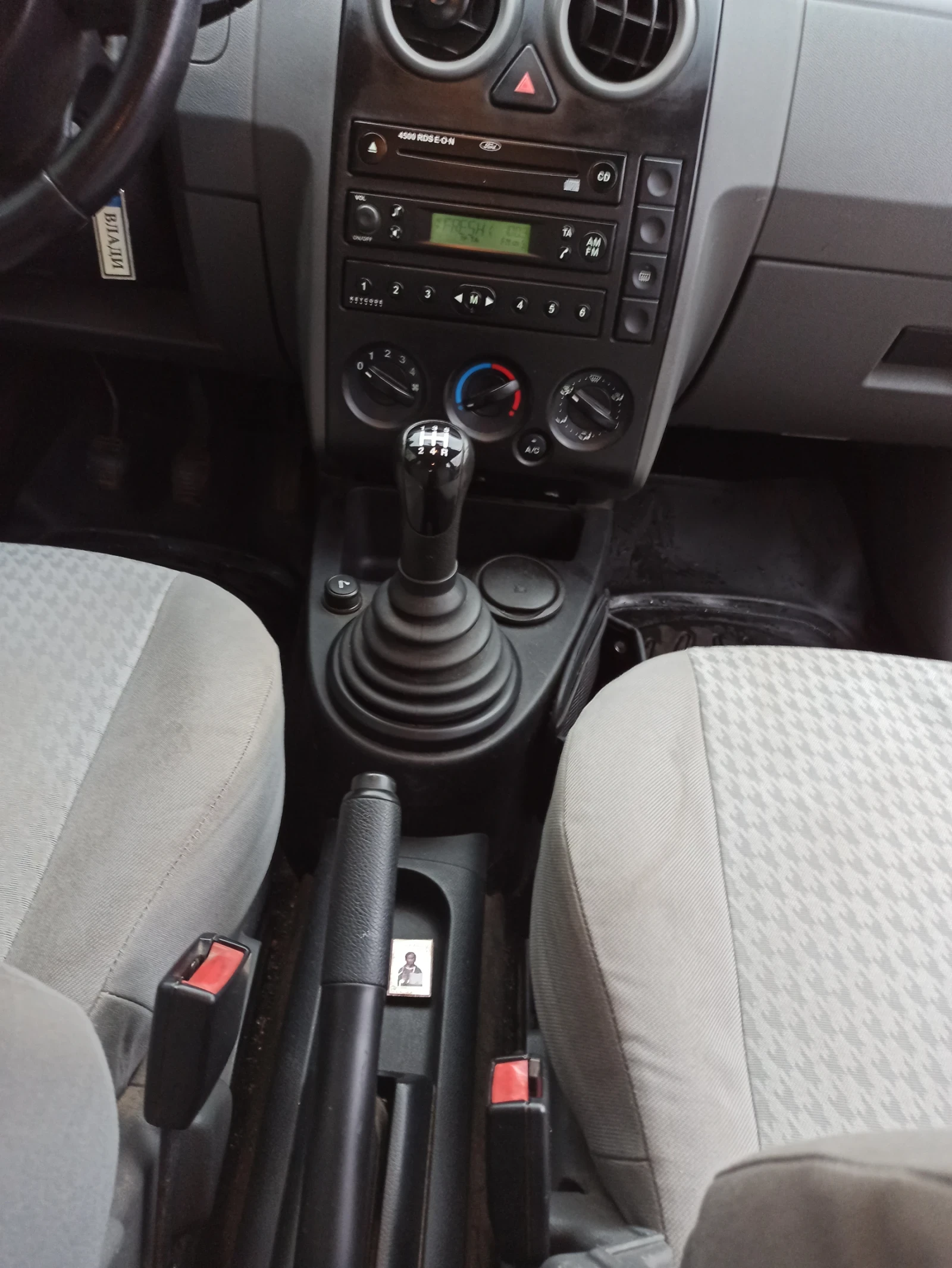 Ford Fusion 1.6, снимка 12 - Автомобили и джипове - 54208135