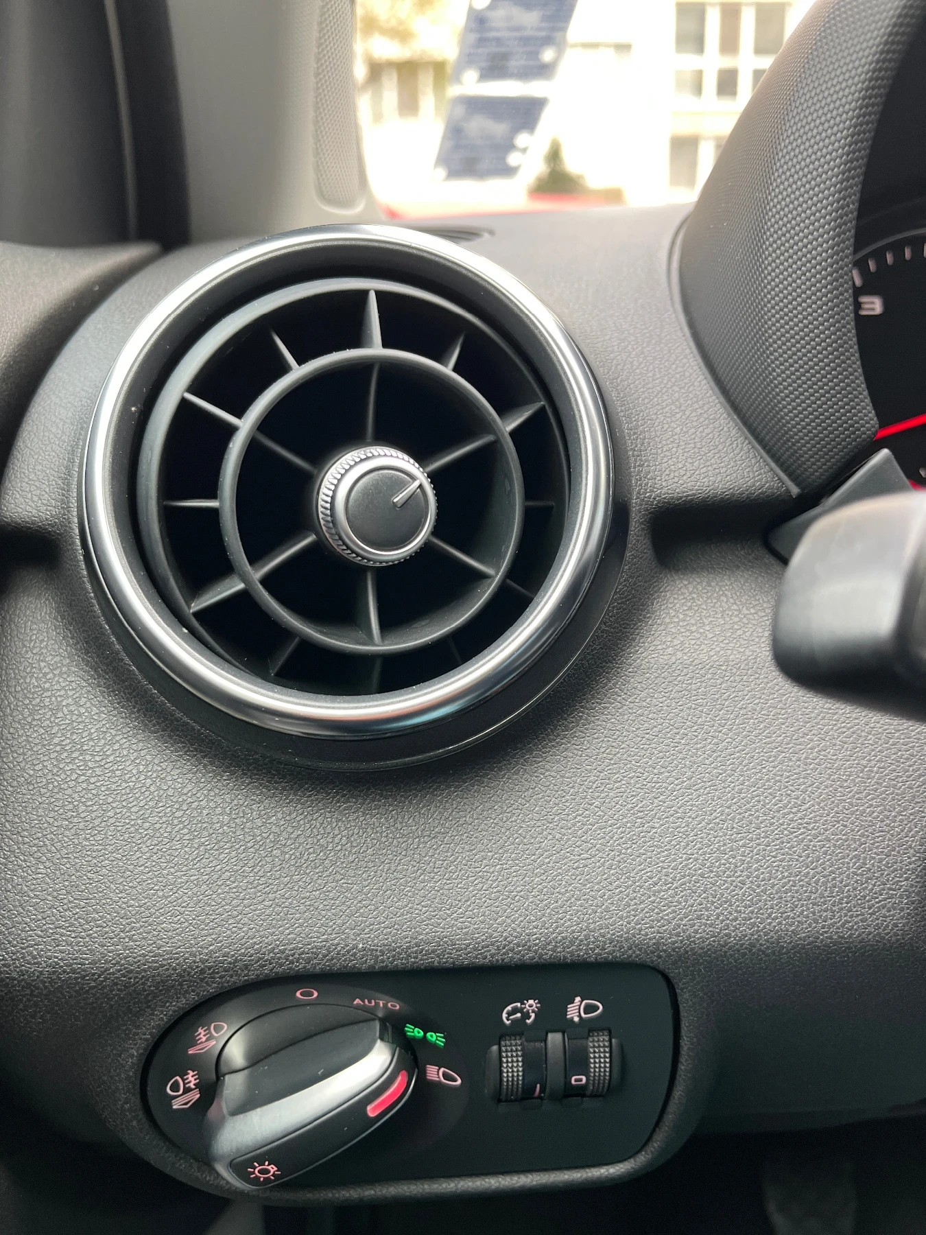 Audi A1 1.2 TFSI S-Line  | Mobile.bg � ����������� 10