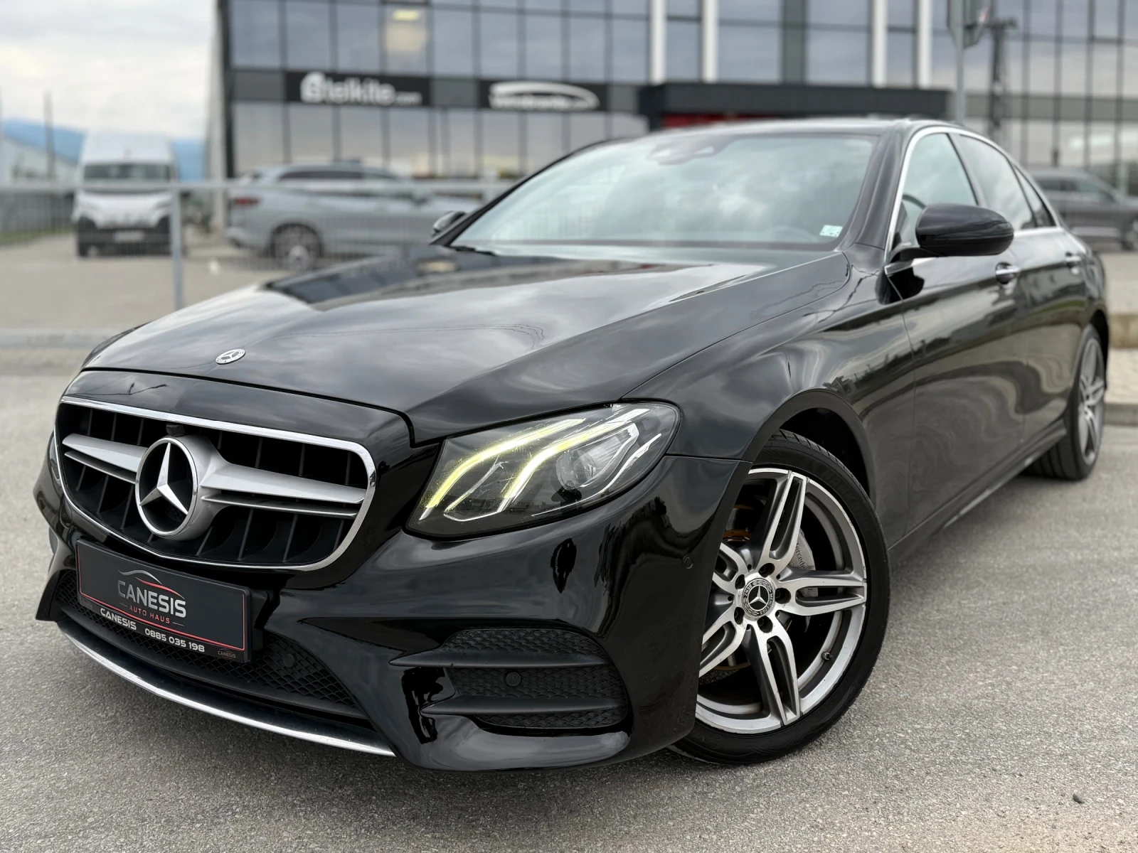 Mercedes-Benz E 220 4MATIC* AMG-LINE* DIGITAL* PODGREV* HEAD-UP* AMBIE
