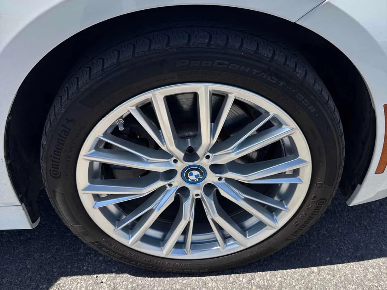 BMW 330 * e xDrive * ЛИЦЕНЗИРАН ДИЛЪР * КАМЕРА * ПОДГРЕВ, снимка 7 - Автомобили и джипове - 54716545