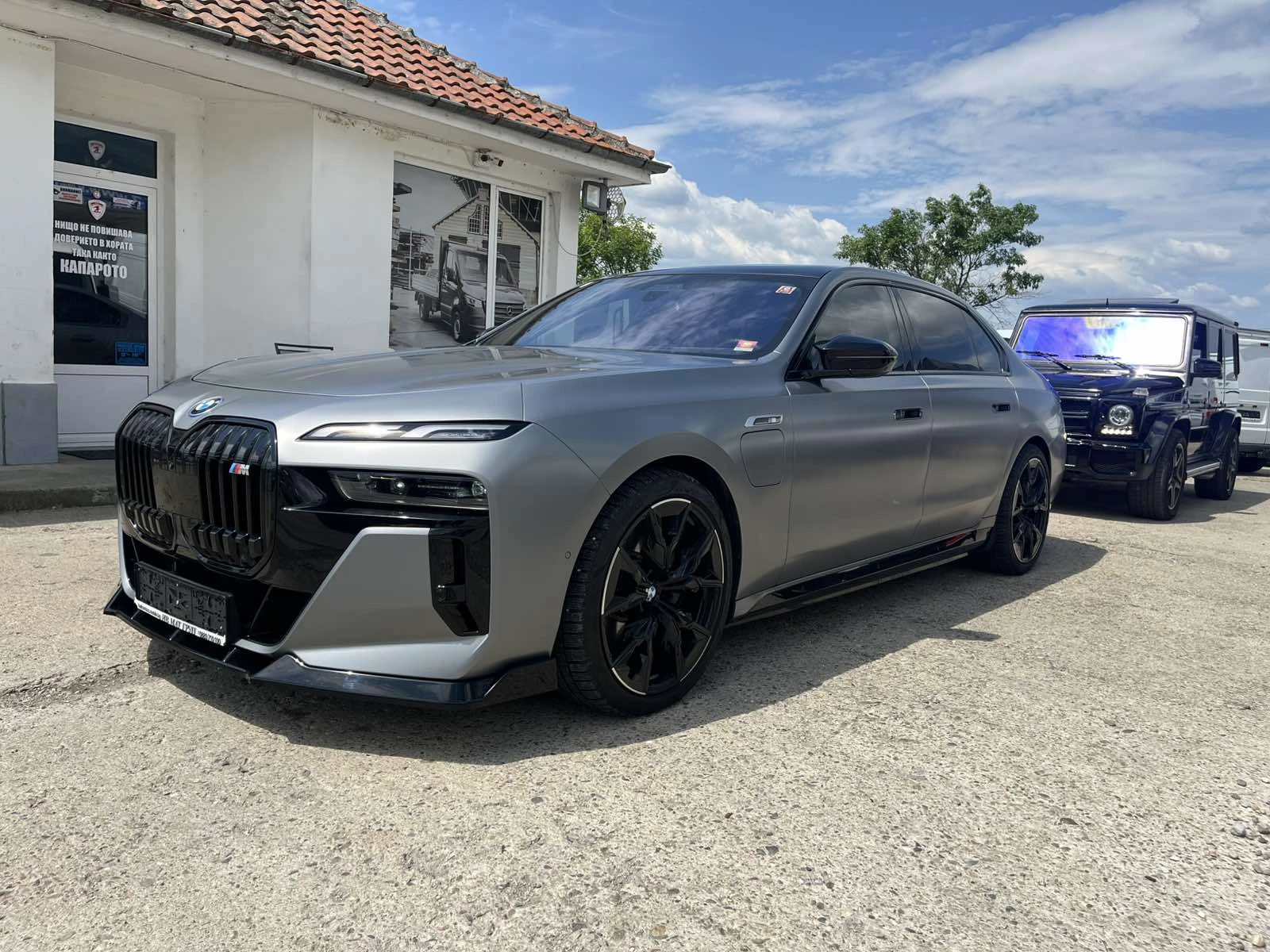 BMW 750 e xDRIVE PLUG IN HYBRID, ЕВРОПЕЙСКА, БАРТЕР!!!, снимка 2 - Автомобили и джипове - 54736333