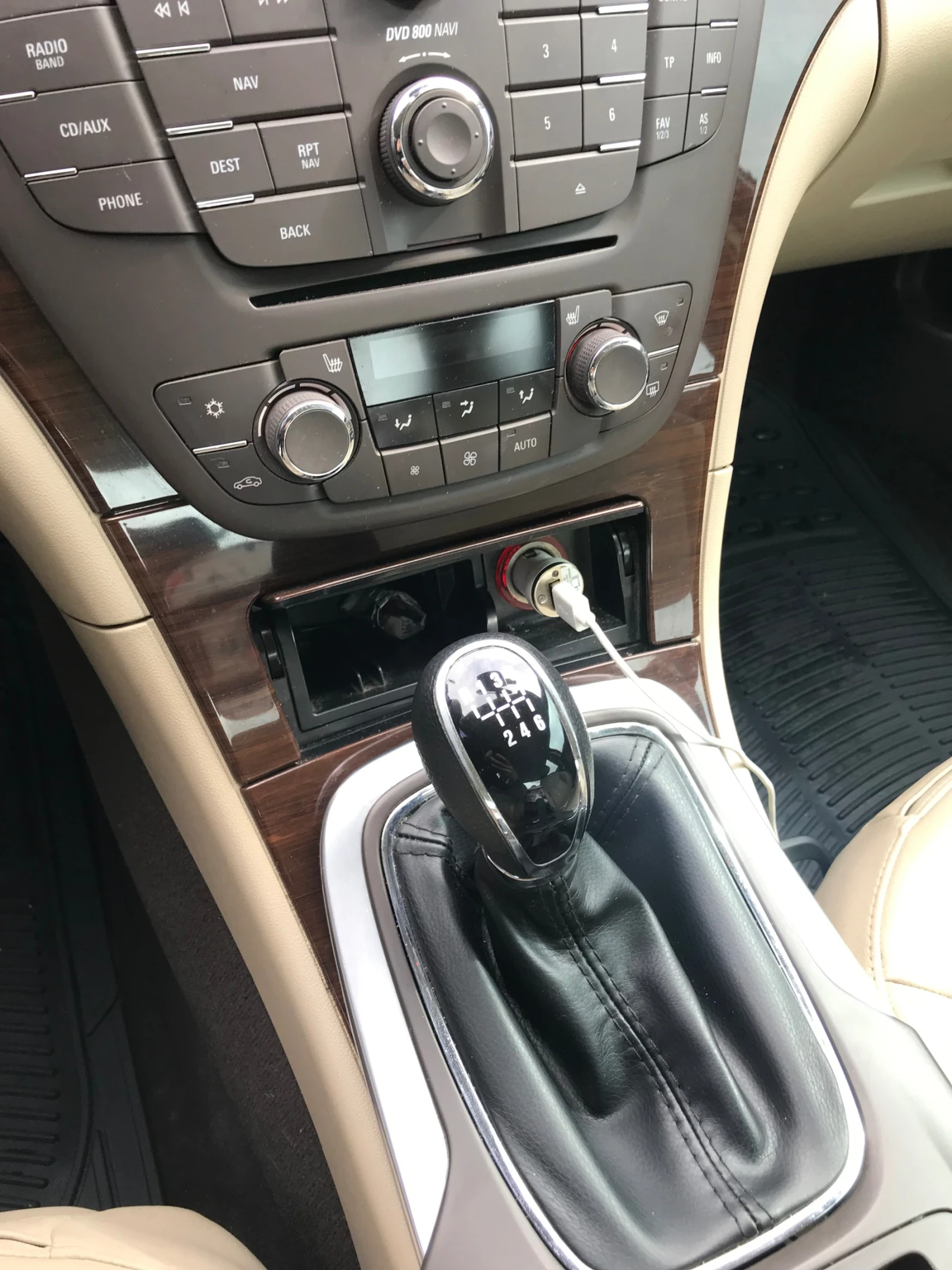 Opel Insignia 2.0 CDI, снимка 7 - Автомобили и джипове - 54904880